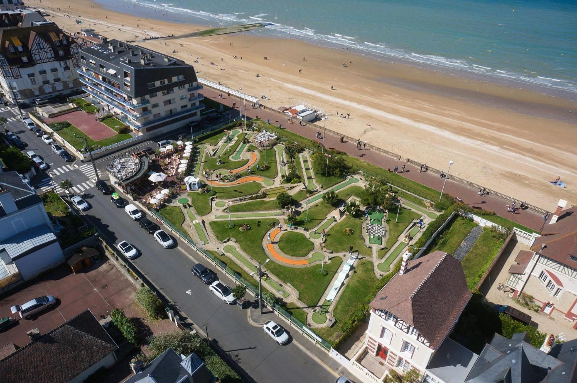 Le Cottage De La Plage - 2Ch, 2 Sdb - Terrasse - Deco De Charme - 500M Plage Cabourg Exterior photo